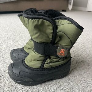 Kamik Snowbug size 10 Little Kid; very good used condition